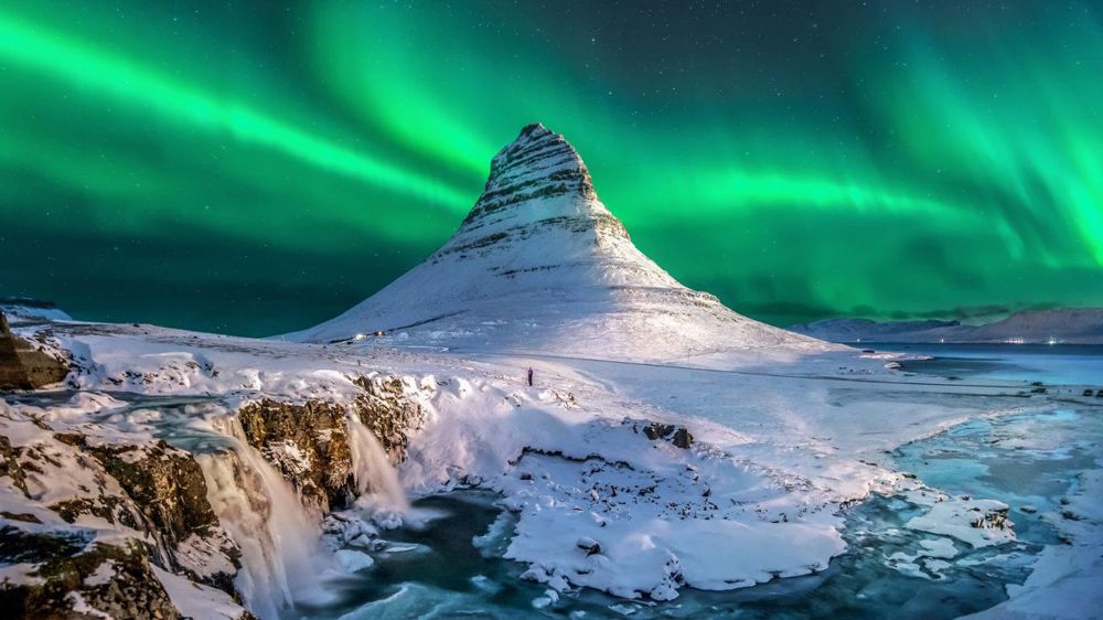 Iceland Highlights: Blue Lagoon & Northern Lights