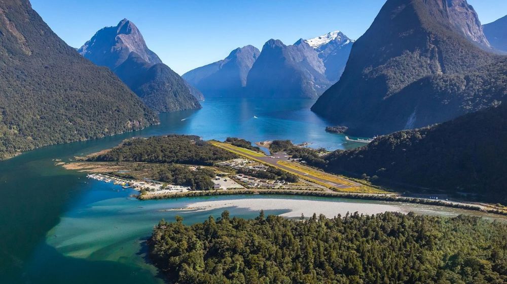 New Zealand Scenic Explorer