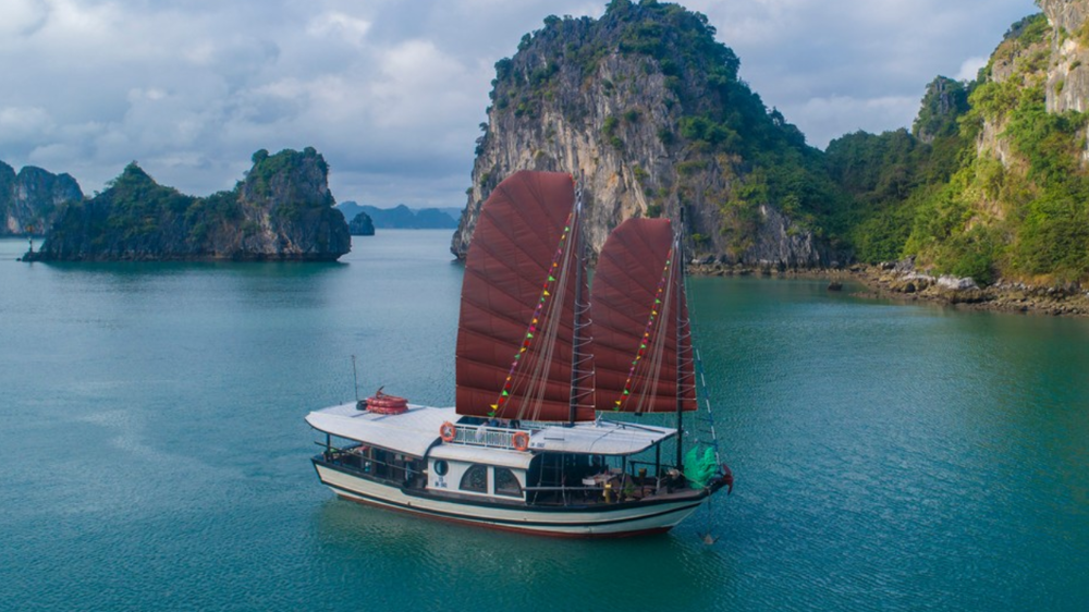 Best of Vietnam with Halong Bay Cruise
