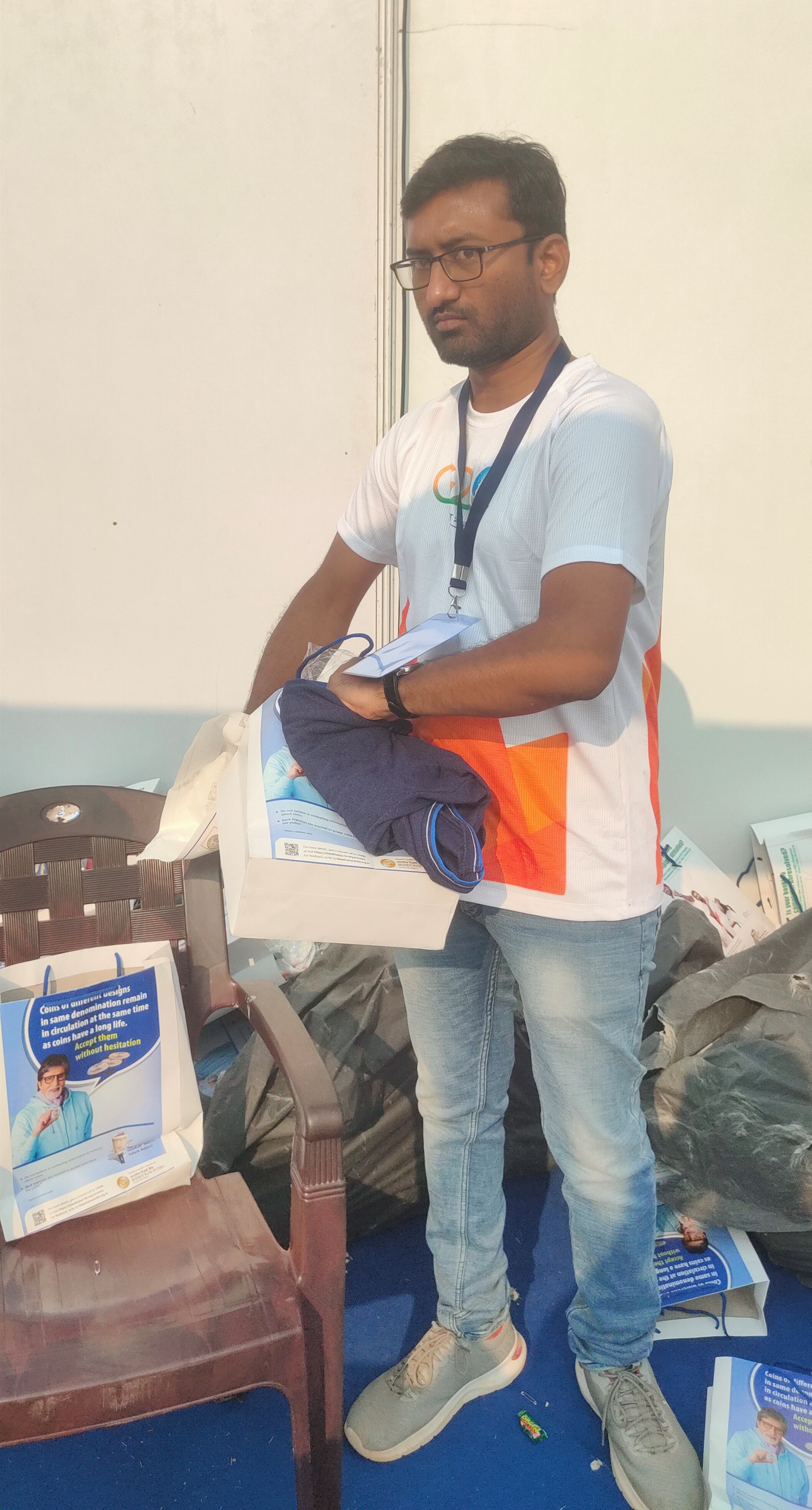 5కె, 10కె రన్ లో పాల్గొన్న వారికి టీషర్ట్స్ ని అందించారు. 