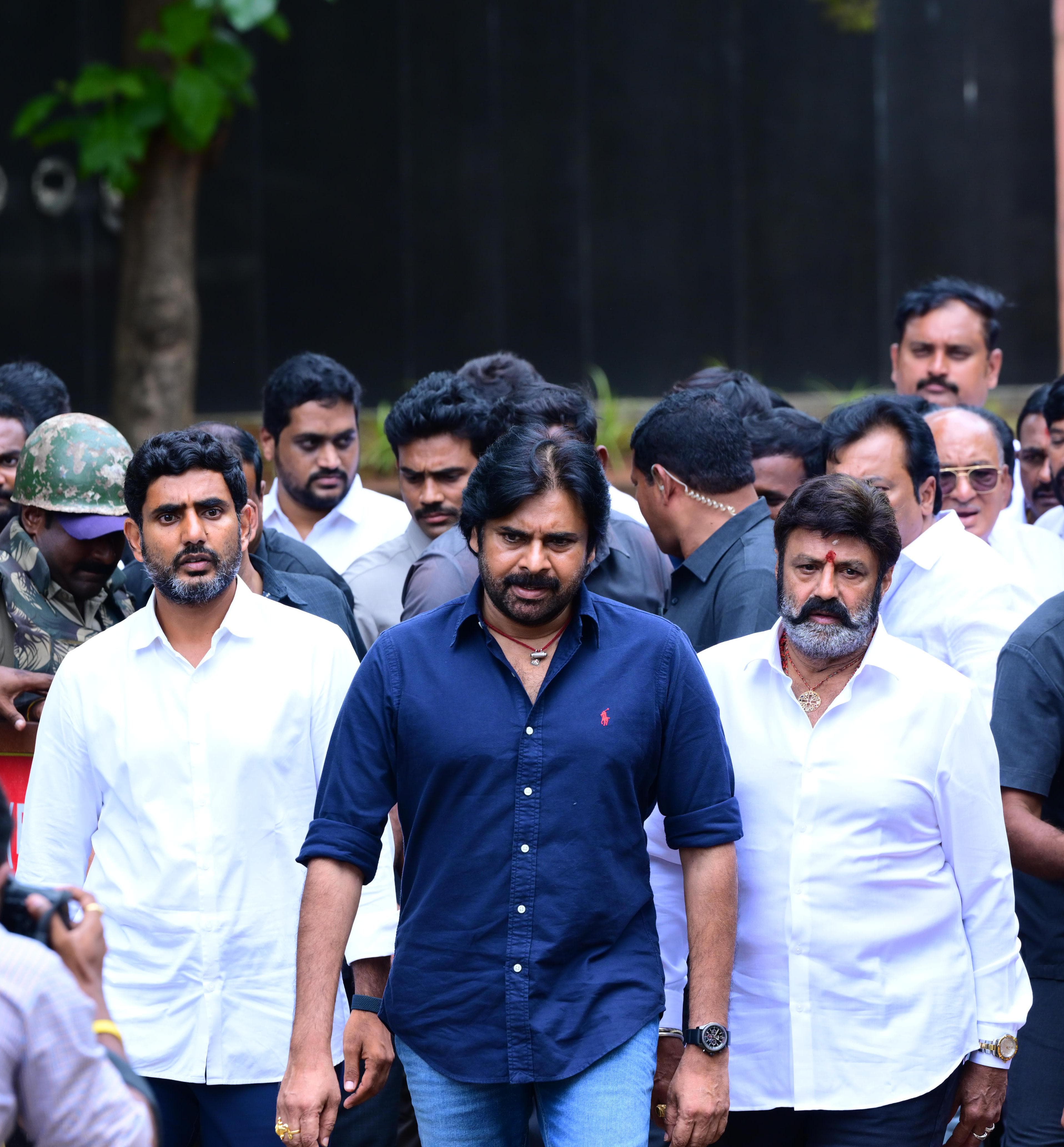 చంద్రబాబు గారి అక్రమ అరెస్టు బాధాకరం.