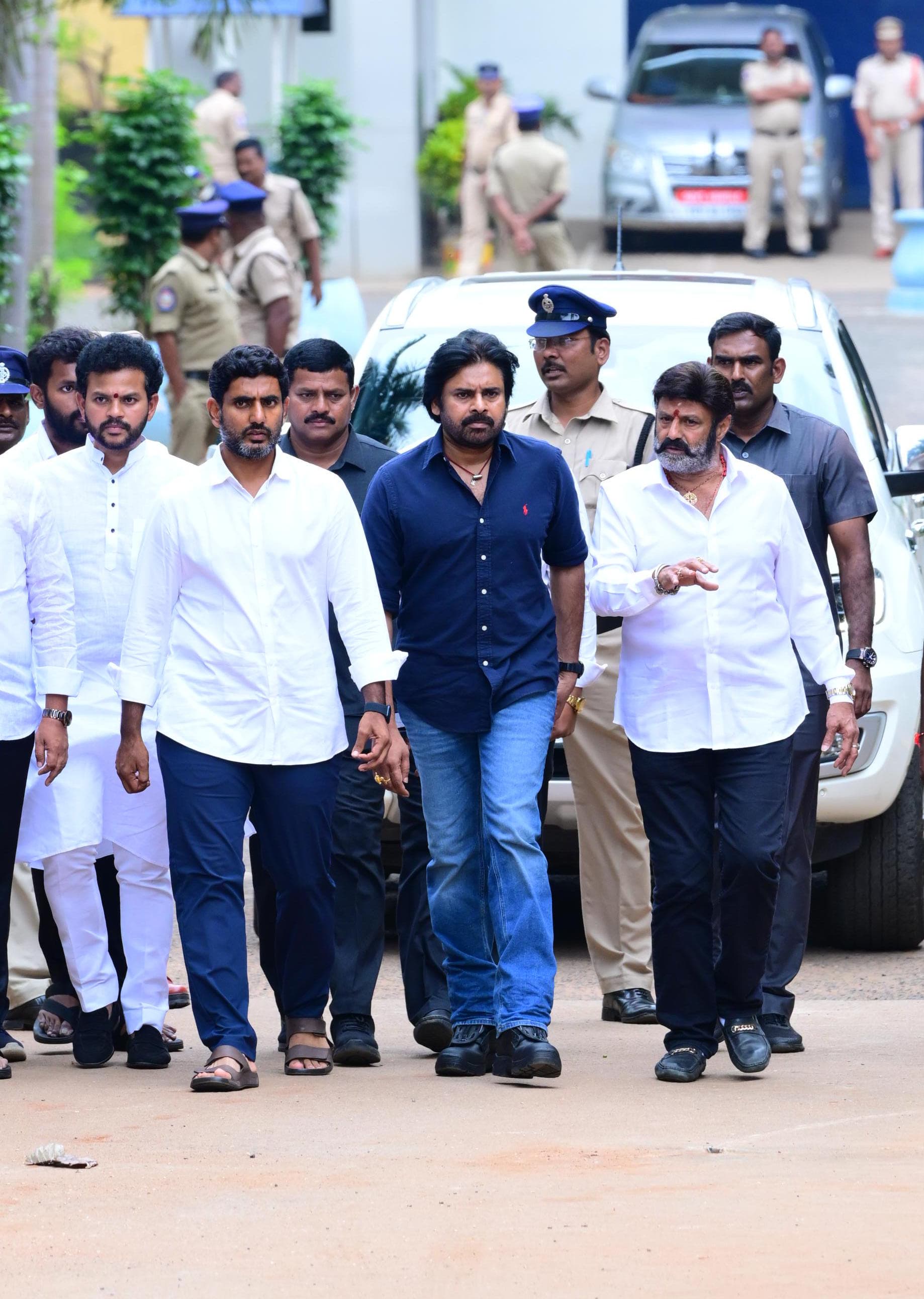  జనసేన అధినేత పవన్ కళ్యాణ్ మీడియా సమావేశం. 