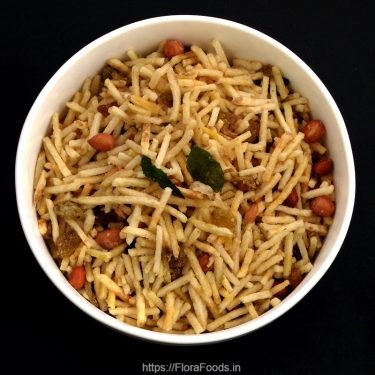 Aloo Chewda Sweet (Potato Chiwda)