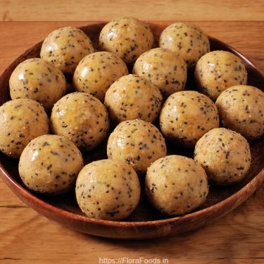 Oats Undi (Oats Laddu)