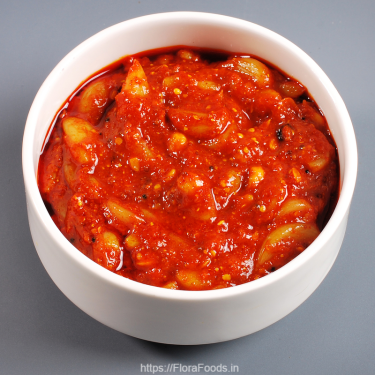 Ballulli Pickle (Garlic Pickle / Lahasun Achar)