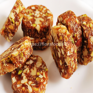 Kaju Khajur Bites