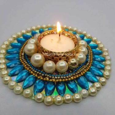<b>Candle Diya</b> with Pearl & Heavy Kundan