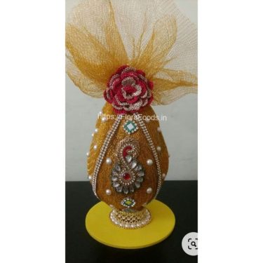 Kayi with Hamper Cover Decoration/Coconut