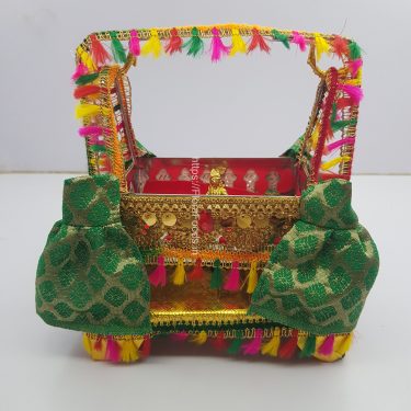 <b>Tottilu</b> with Krishna IDOL & Kunchagi /Cradle with Krishna IDOL & Bonnet