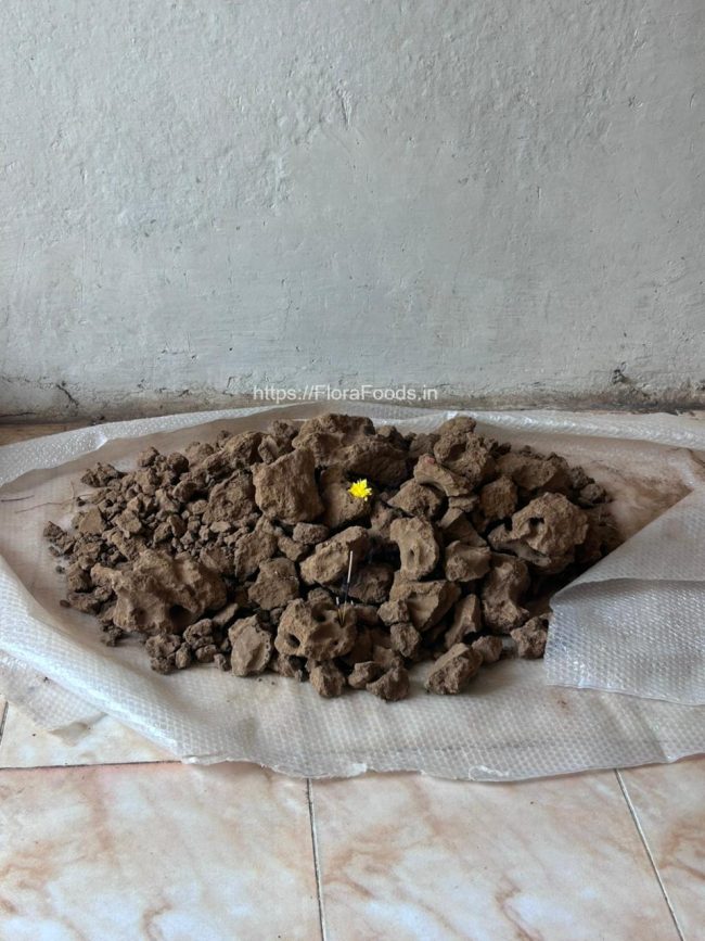 Huttina Mannu (Sacred Anthill Soil) for Pooja huttada mannu (1)