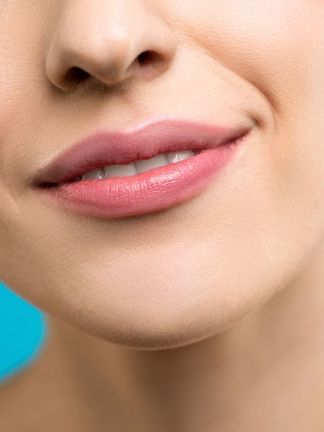 DIY Hacks: काले होंठ से हैं परेशान? फॉलो करें ये टिप्स