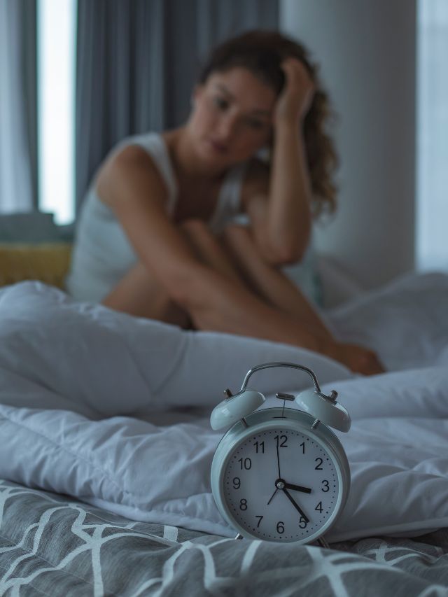 8 घंटे से कम सो रहे हैं? जानें नुकसान