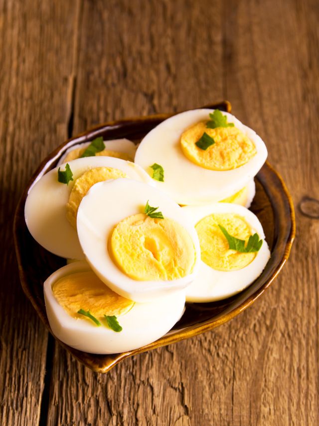 रोज खाएं 1 अंडा, मिलेंगे ये चौंकाने वाले फायदे!