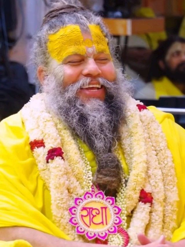 बाल-दाढ़ी कब कटवाना है शुभ, प्रेमानंद महाराज से जानें!