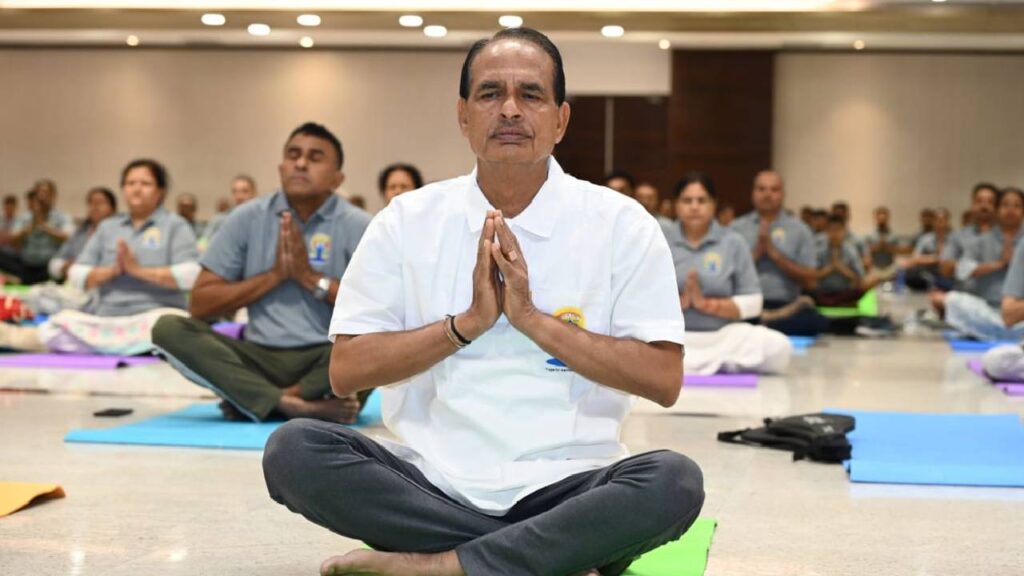 Union Minister Shivraj Singh Chouhan Practises Yoga at Pusa Krishi Maidan