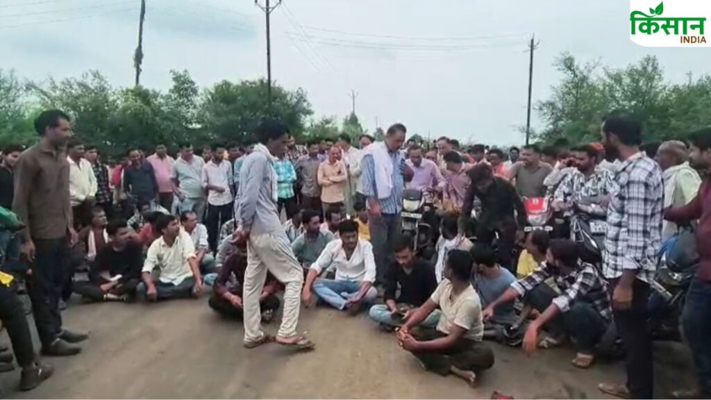 Silwani farmers highway jam