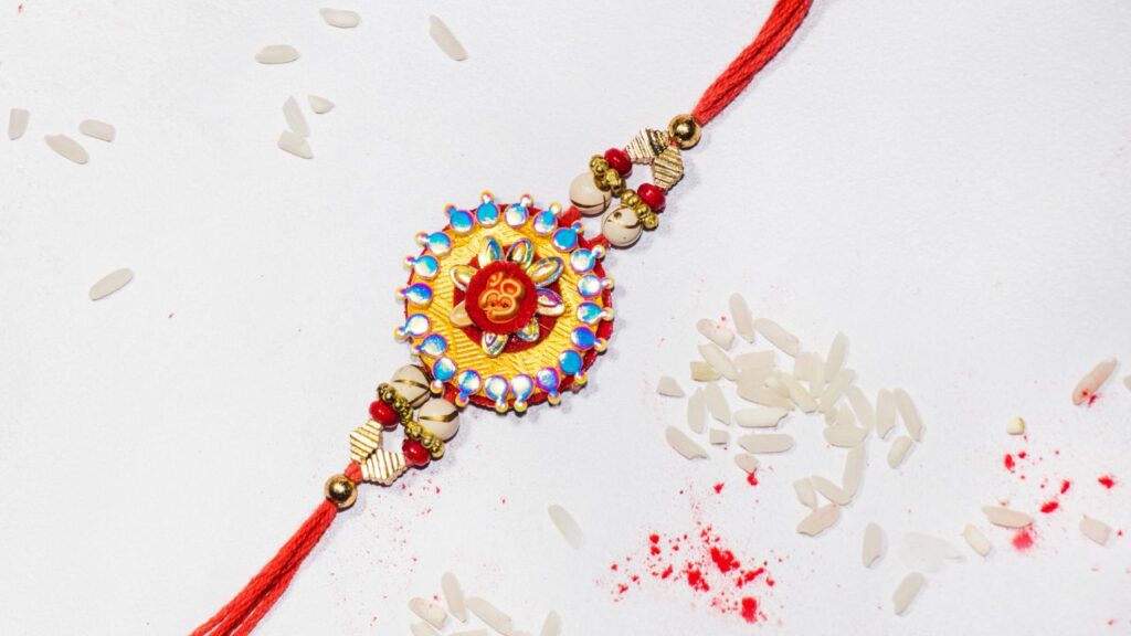 इस साल यानी 2025 में रक्षाबंधन शनिवार, 9 अगस्त को मनाया जाएगा. पूर्णिमा तिथि 8 अगस्त को दोपहर 2:12 बजे से शुरू होकर 9 अगस्त को दोपहर 1:24 बजे समाप्त होगी. इस साल यानी 2025 में रक्षाबंधन शनिवार, 9 अगस्त को मनाया जाएगा. पूर्णिमा तिथि 8 अगस्त को दोपहर 2:12 बजे से शुरू होकर 9 अगस्त को दोपहर 1:24 बजे समाप्त होगी.