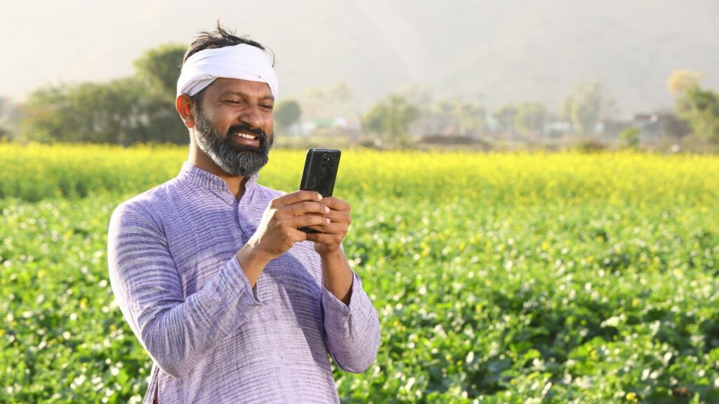 किसान इस योजना का लाभ लेने के लिए pmfby.gov.in वेबसाइट पर जाकर किसान इस योजना का लाभ लेने के लिए pmfby.gov.in वेबसाइट पर जाकर