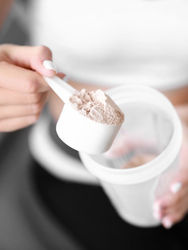 रोज प्रोटीन पाउडर पीने से हो सकते हैं ये नुकसान