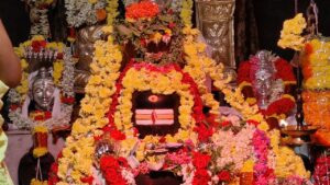 जब भोलेनाथ खोलते हैं किस्मत के बंद दरवाजे! जानें आखिर क्यों इतना खास है सावन का अंतिम सोमवार