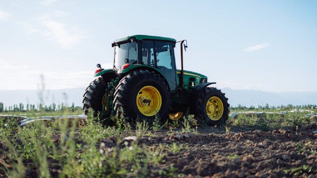 5 Smart Tips to Save Diesel and Reduce Tractor Costs for Farmers
