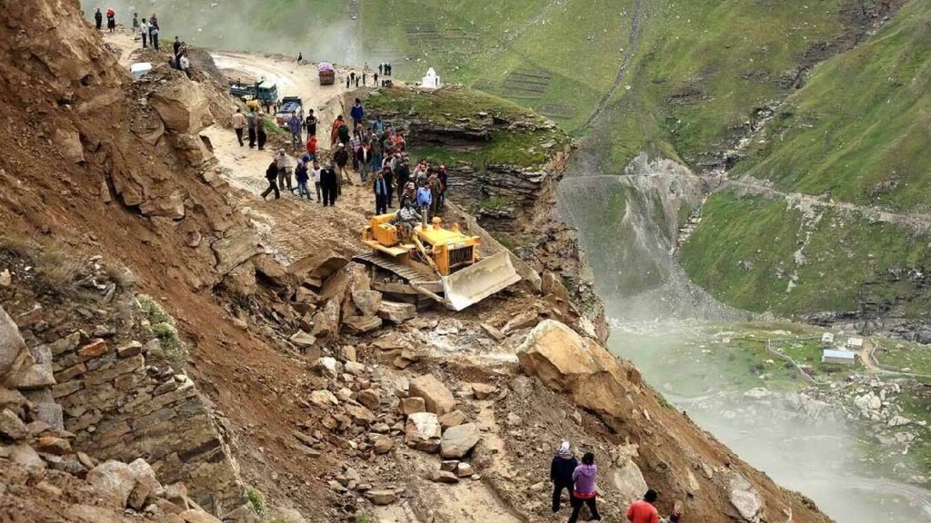 Big Step to Tackle Landslides: GSI Completes Nationwide Mapping, High Risk in Uttarakhand & Himachal