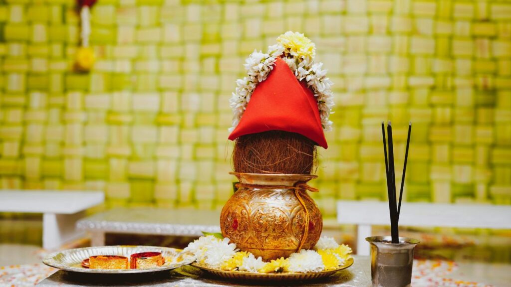 नवरात्रि में कलश विसर्जन दशमी तिथि को किया जाता है. साल 2025 में यह तिथि 1 अक्टूबर की शाम से शुरू होकर 2 अक्टूबर की शाम तक रहेगी. उदयातिथि को महत्व देते हुए 2 अक्टूबर को ही कलश विसर्जन किया जाएगा.