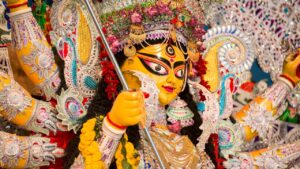 Shardiya Navratri 2025: महाभारत की अनसुनी कथा, अर्जुन की जीत के पीछे छिपा था मां दुर्गा का गुप्त आशीर्वाद! जानें