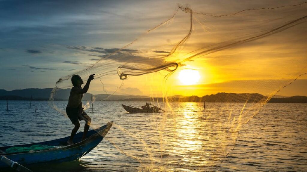 12 Indian Fishermen Arrested by Sri Lankan Navy, Boat Seized Amid Ongoing Maritime Dispute