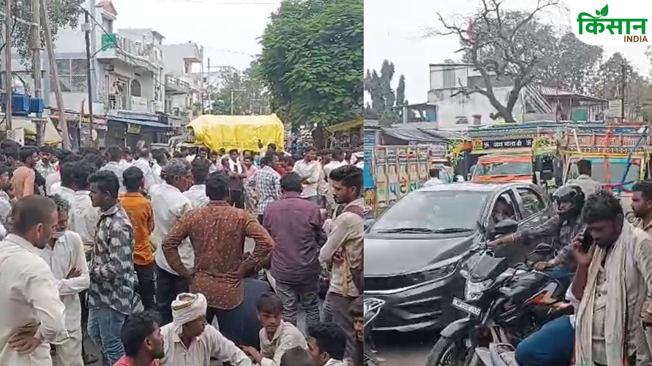 Angry Farmers Block Highways Madhya Pradesh After Receiving Low Prices Soybean And Maize