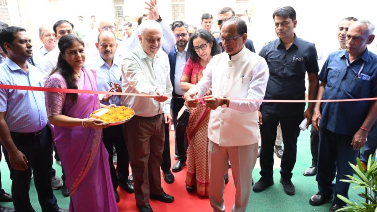 छोटे किसानों को बेस्ट क्वॉलिटी के बीज देगा बीज निगम, मॉडर्न टेक्नोलॉजी से लैस सीड प्लांट का शुभारंभ   Seed Corporation To Provide Best Quality Seeds To Small Farmers Shivraj Singh Chouhan Launches Seed Plant Equipped With Modern Technology In Delhi