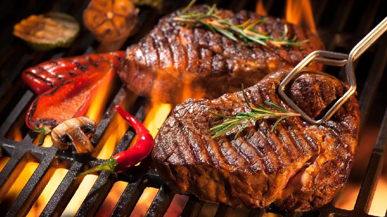 Which Animal Meat Is Eaten The Most In The World Global Meat Consumption Top Countries Pork Chicken Beef Statistics