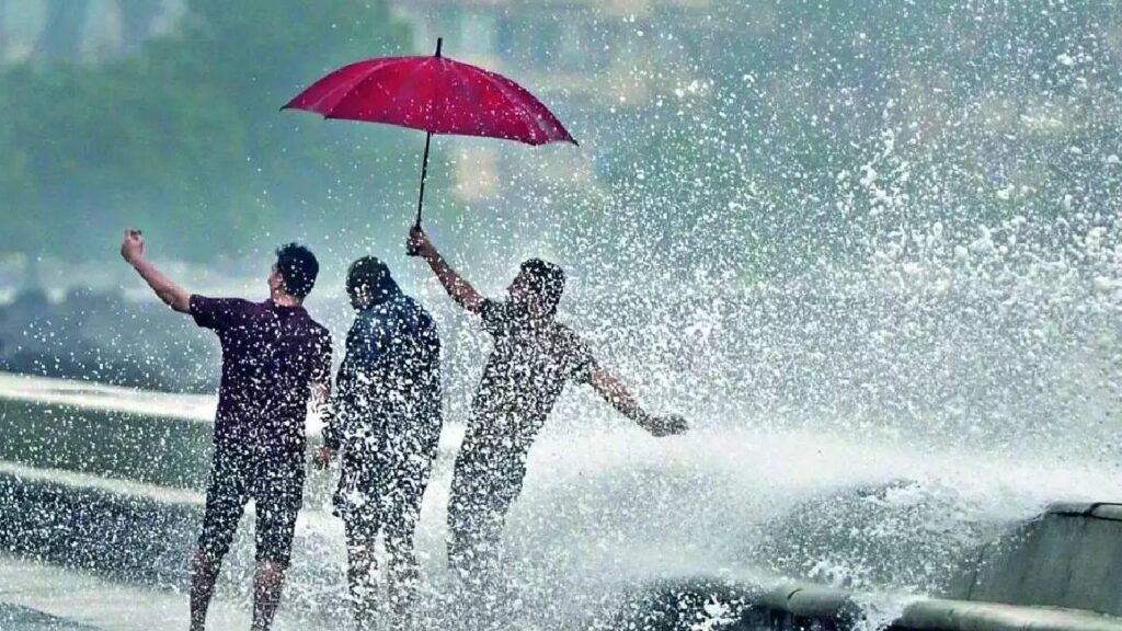 Monsoon Withdrawal Triggers Heavy Rain and Snowfall: IMD Issues Alert for North and East India