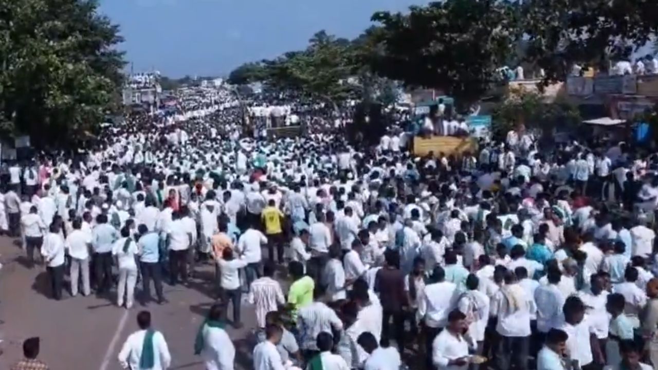 Farmers Protest Over Sugarcane Prices Escalates In Belagavi Karnataka 26 Sugar Mills Shut Down Bjp Question To Rahul Gandhi Over Sugarcane Prices