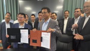 गन्ना खेती में चीन की तकनीक-मेथड अपनाएंगे किसान, नई किस्मों पर रिसर्च के लिए ISMA का गुआंग्शी गन्ना संस्थान से करार गन्ना खेती में चीन की तकनीक-मेथड अपनाएंगे किसान, नई किस्मों पर रिसर्च के लिए ISMA का गुआंग्शी गन्ना संस्थान से करार