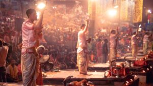 Dev Diwali: काशी में देव दीपावली तोड़ेगी सारे रिकॉर्ड.. 15 लाख दीयों से जगमगाएंगे घाट, जानें क्या होगा खास!