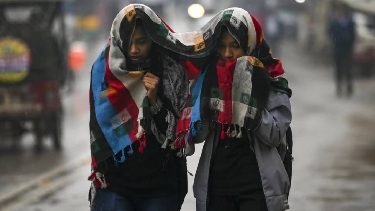 India Weather Update: Heavy Rains Lash South India as Cold Wave Intensifies in the North on November 20