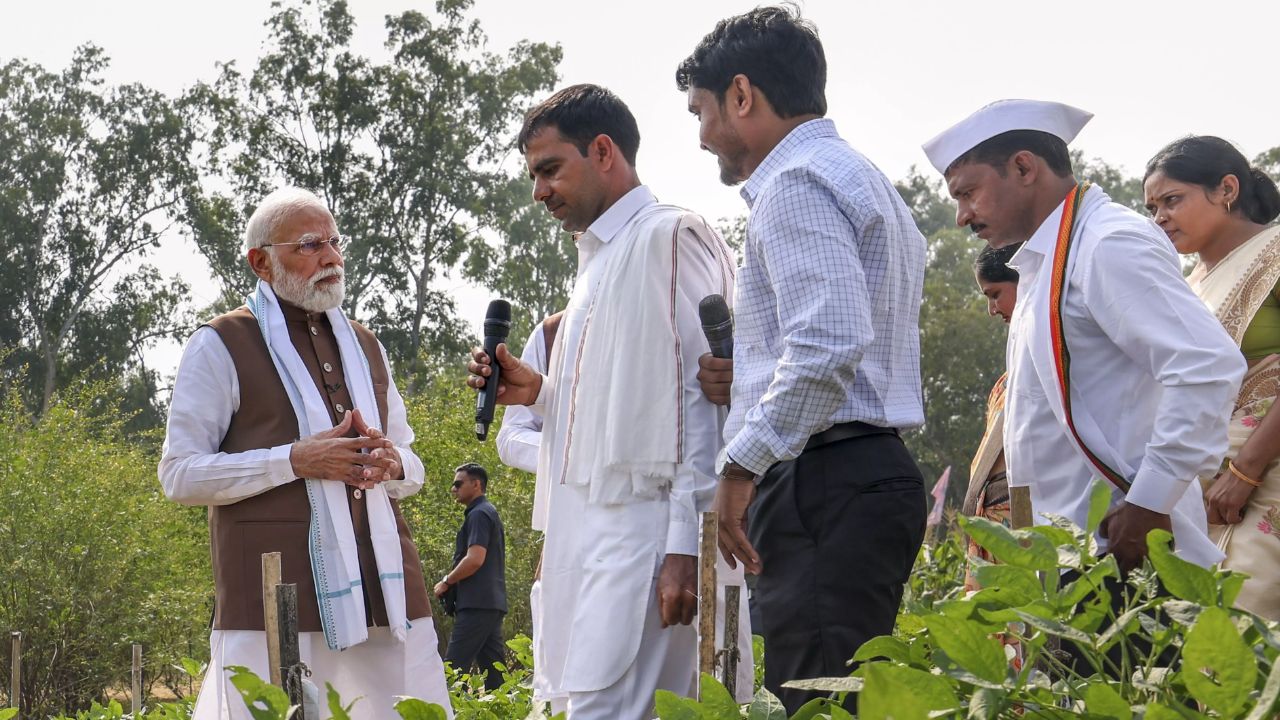 Pm Modi Message Farmers Should Practice Natural Farming On One Acre In A Season And Reduced Risk Of Loss But Yield And Income To Increase