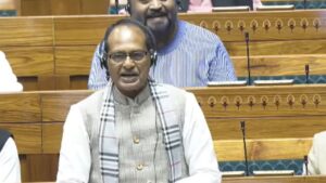 मनरेगा की जगह नए VB-G RAM G कानून पर सियासी जंग, कृषि मंत्री शिवराज बोले- गांव की बदलेगी दशा