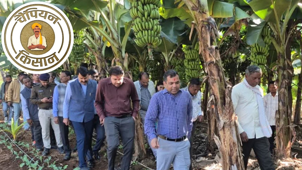 Madhya Pradesh Farmer Puranlal Ivnati Earning 8 Lakh Rupees By Turning Barren And Rocky Land Into Fertile Land Officers Visit To See His Farming Model
