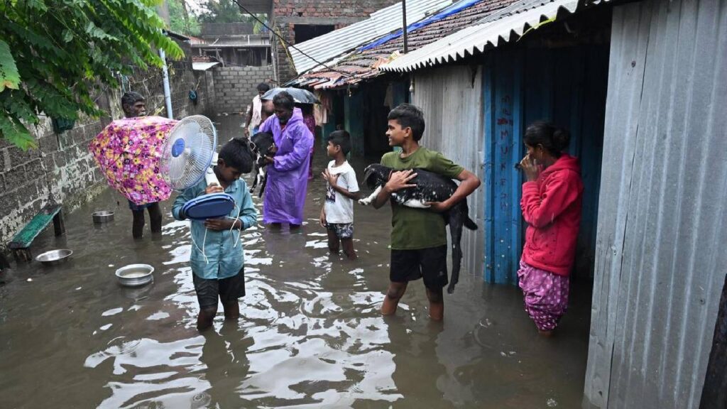 Cyclone Ditvaah Heads Toward India After Sri Lanka Devastation, Heavy Rains and Temperature Drop Expected in Many States