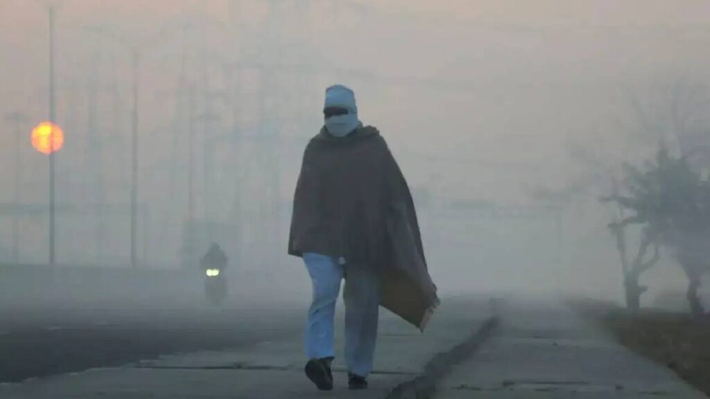 India Shivers on December 5: Cold Wave Intensifies Across North India as Snowfall Hits the Hills