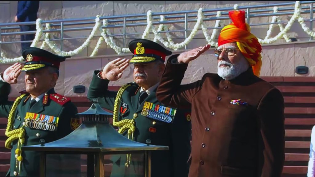 2025 तक का सफर: 2015 से 2025 तक पीएम मोदी की लगातार मौजूदगी ने एक बात साफ कर दी-देश में नेतृत्व बदला नहीं, बल्कि मजबूत हुआ. यही वजह है कि हर साल की परेड लोगों के लिए सिर्फ देखने का नहीं, भरोसा महसूस करने का मौका बनी. 2025 तक का सफर: 2015 से 2025 तक पीएम मोदी की लगातार मौजूदगी ने एक बात साफ कर दी-देश में नेतृत्व बदला नहीं, बल्कि मजबूत हुआ. यही वजह है कि हर साल की परेड लोगों के लिए सिर्फ देखने का नहीं, भरोसा महसूस करने का मौका बनी.