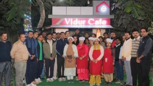 दिहाड़ी मजदूरी पर मुश्किल से चल रहा था परिवार.. अब विदुर कैफे से बदला रितु का जीवन, लखपति दीदी बनीं दिहाड़ी मजदूरी पर मुश्किल से चल रहा था परिवार.. अब विदुर कैफे से बदला रितु का जीवन, लखपति दीदी बनीं