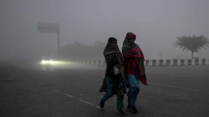 उत्तर भारत में गलन बढ़ी, तेज हवाओं के साथ कोहरा…जानिए कैसा रहेगा दिल्ली-यूपी-बिहार का मौसम?
