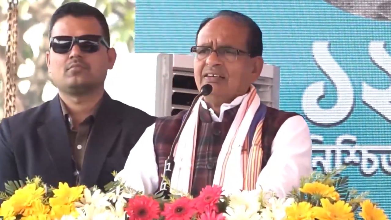 Fertilizer Subsidy For Farmers Amounts To Rs 1 70 Lakh Crore Fixed And Government To Spend Rs 9967 Crore On Agricultural Education Said Shivraj Singh In Tripura Visit