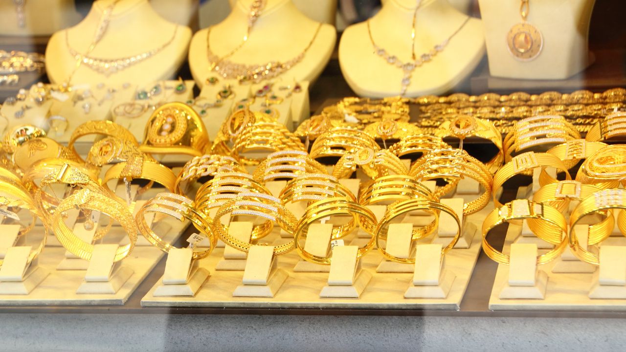 Gold Silver Rate Today 11 February Mcx Price Surge India Aaj Ka Sone Ka Bhao