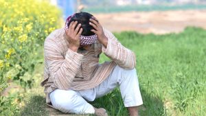 खेती के लिए अवॉर्ड पाने वाले किसान ने आत्महत्या की, भारी कर्ज से परेशान होकर उठाया आत्मघाती कदम