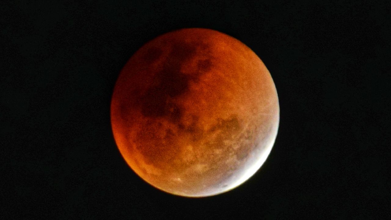 Chandra Grahan 2026 Sutak Kaal Rules Lunar Eclipse Effects On Zodiac Signs