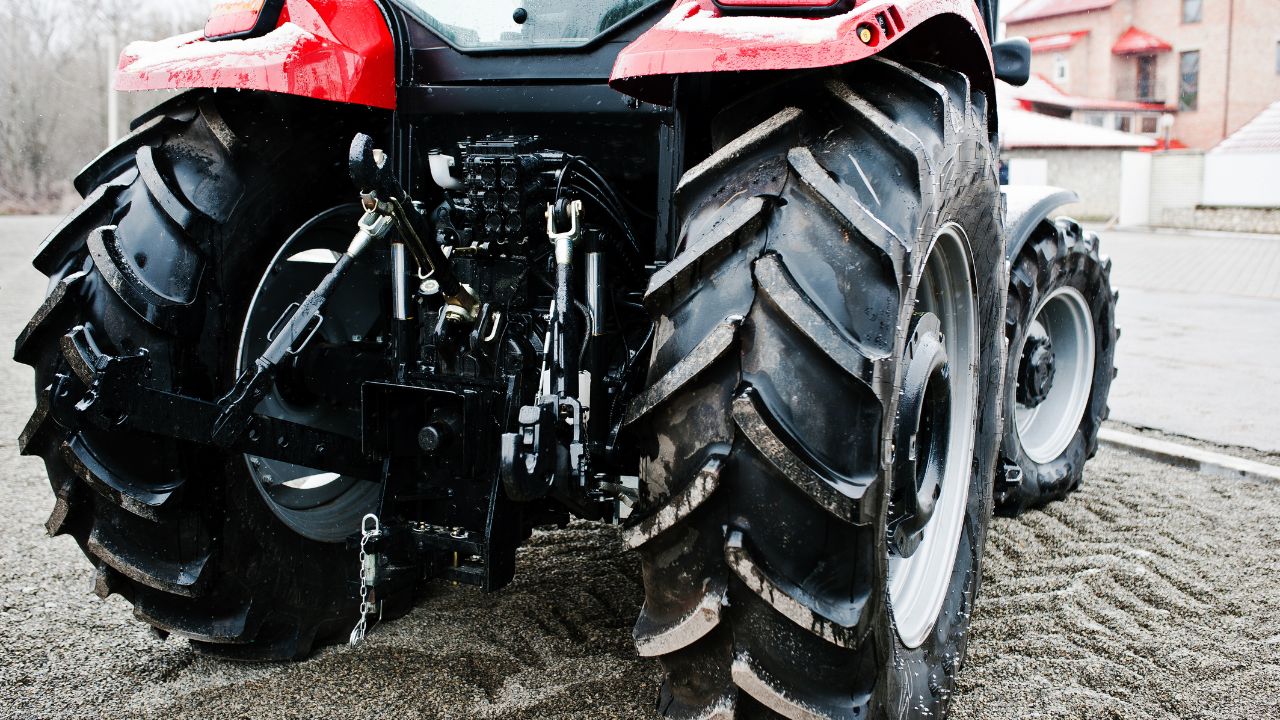 Tractor Engine Black Smoke Causes Solutions Diesel Saving Maintenance Tips